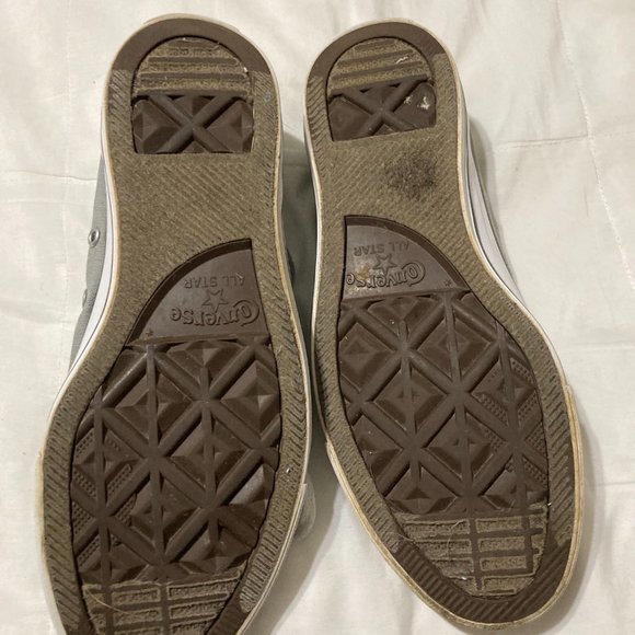 Converse LowTop  Fashion Women's Sneakers Size 7 - Picture 3 of 4